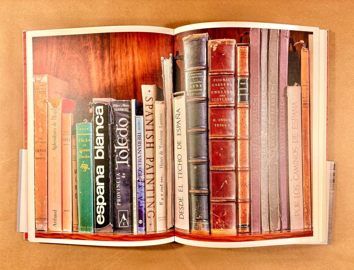 Luis Barragán: His Library