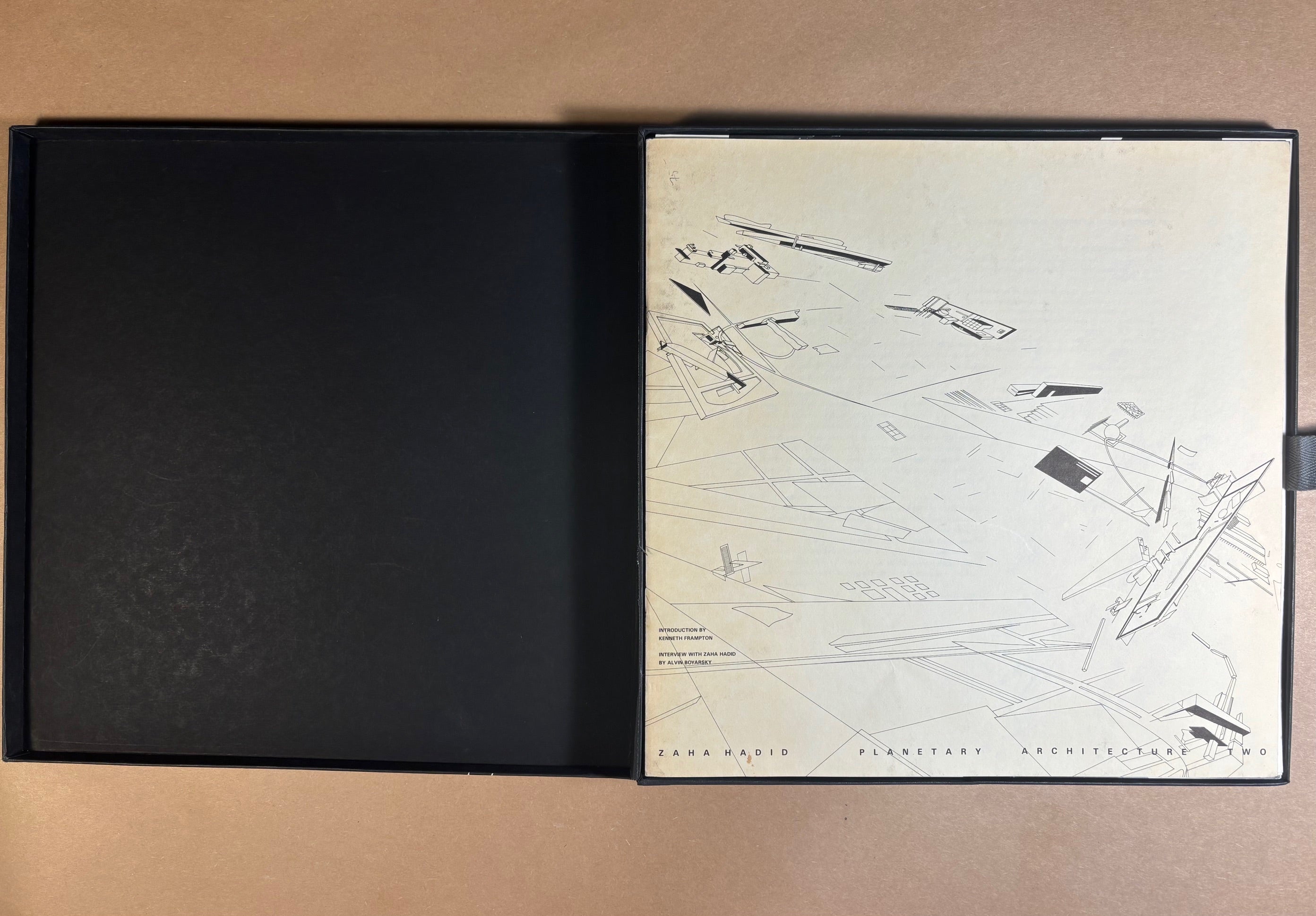 ザハ・ハデッド、PLANETARY ARCHITECTURE TWO Zaha Hadid: Planetary Architecture Two – petermillerbooks