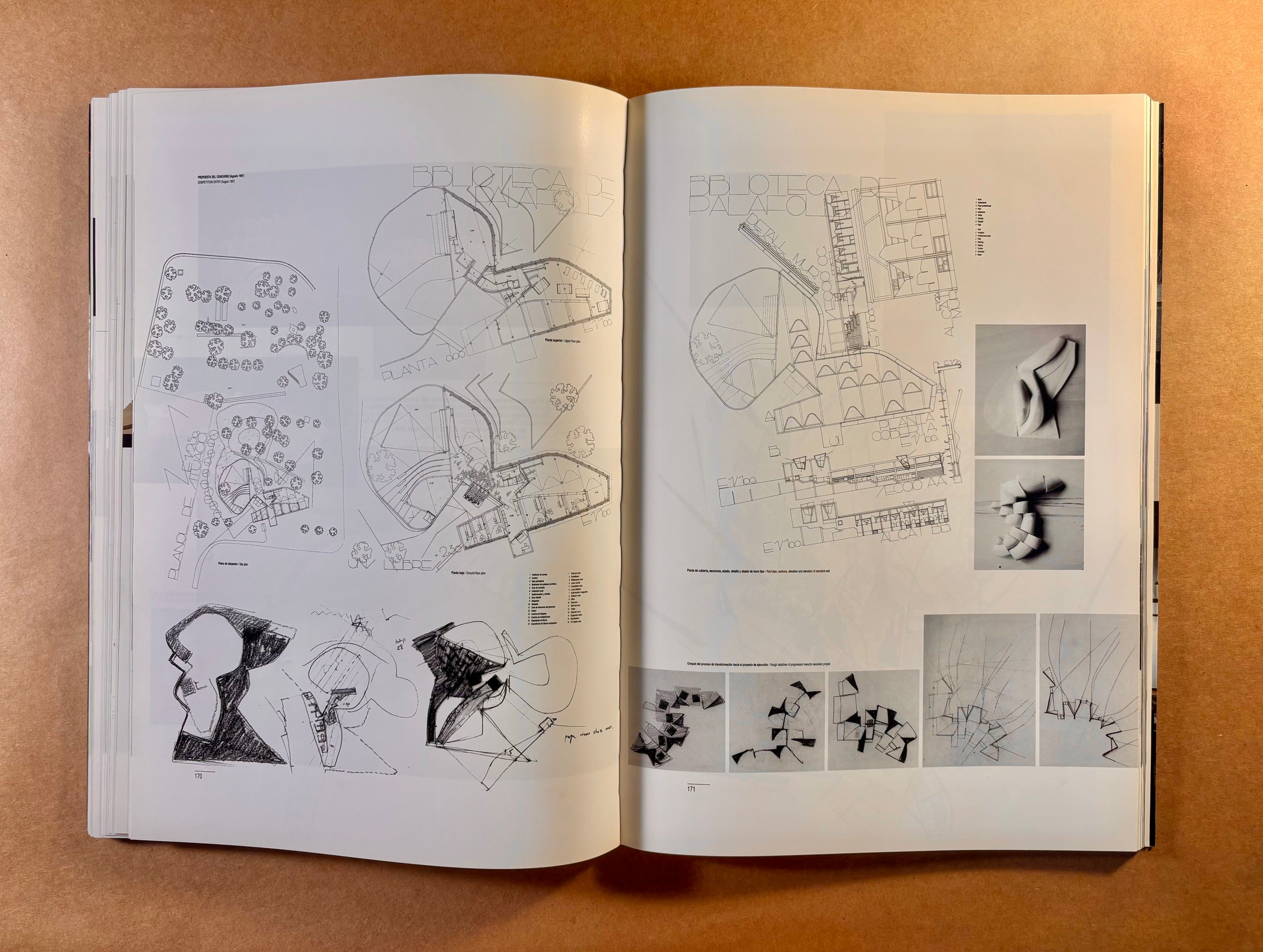 El Croquis 100/101: Enric Miralles & Benedetta Tagliabue 1996-2000